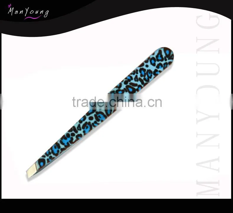 Beauty care eyebrow tweezers