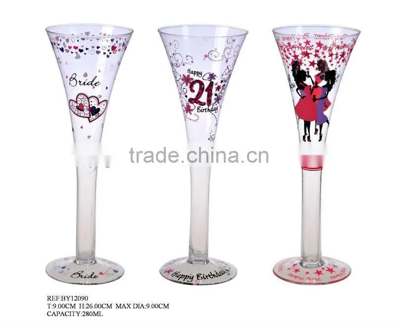 mouth-blown loved pink champagne flute with decal for girl's drinking