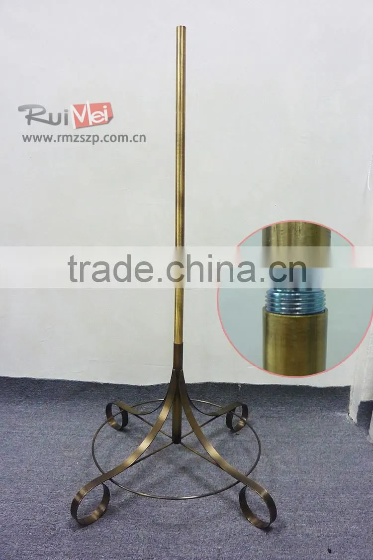 Fashionable metal wire hat display stand/cap rack