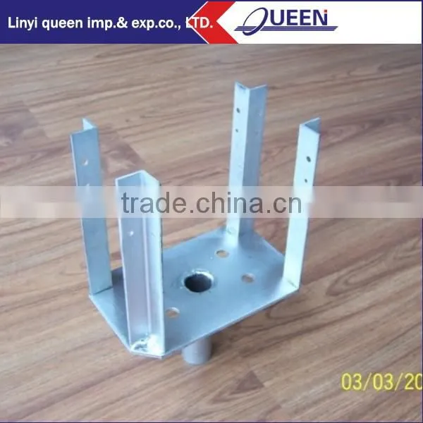 Shoring steel prop forkhead to support beam