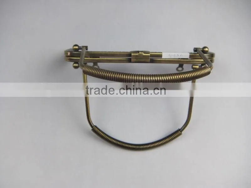 Factory price DIY antique brass kiss lock pinhole metal bag frame with handle&heart-shape clasp