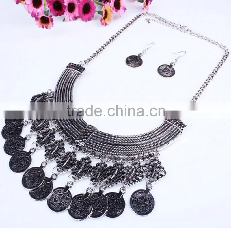 Latest American and European Fashion Exquisite Antique Coin Pendnat Necklaces Set
