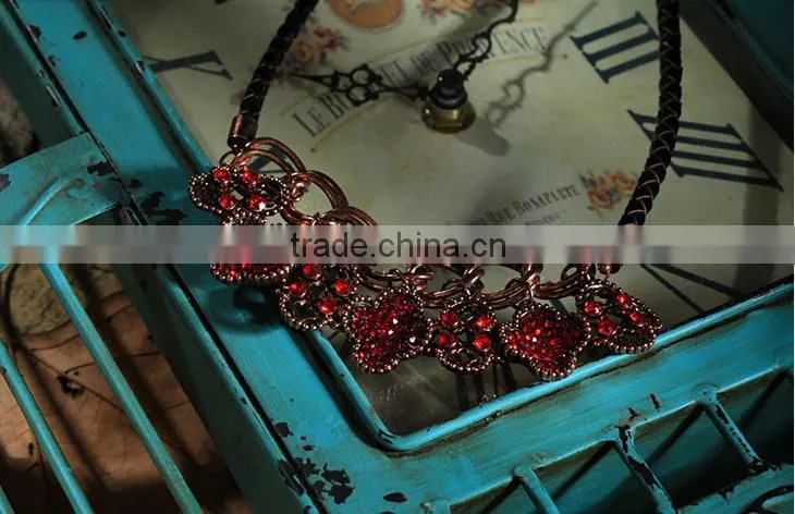 The European and American fashion metal joker diamond necklace old fashion jewelry