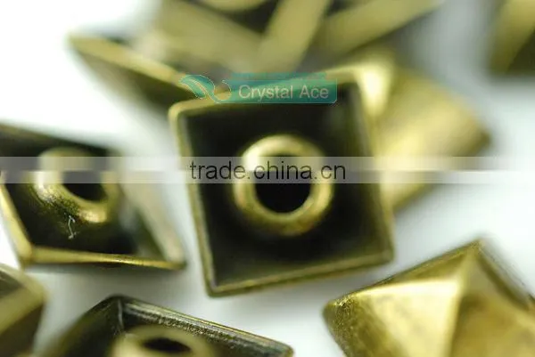 Fashion crystal rivet with cap coat alloy metal button for garment