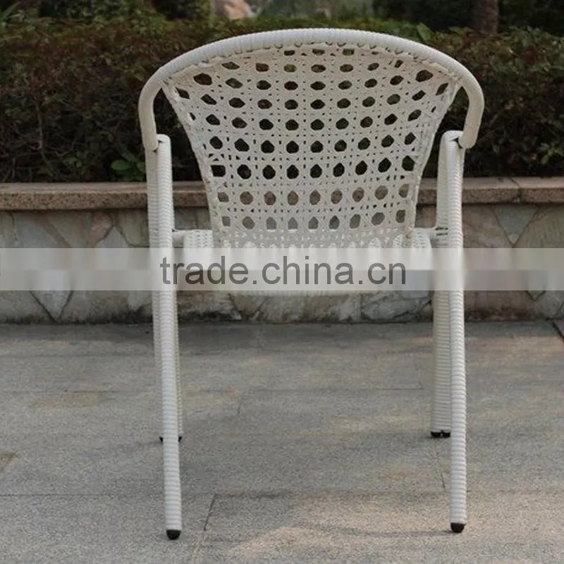 Cheap Outdoor Rattan Round Dining Table and stackable chair Sets