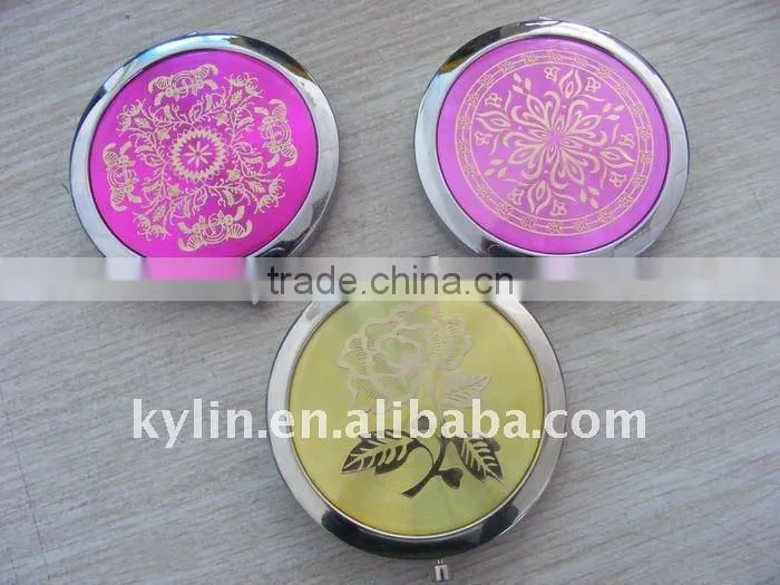 VEUVE CLIQUOT metal pocket mirror with engrave glass promotion