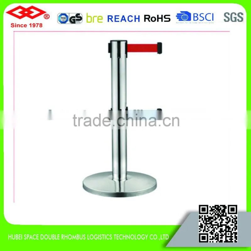Retractable road control Queue Stand