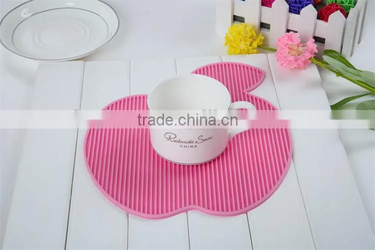 Food grade silicone funny apple shape coaster