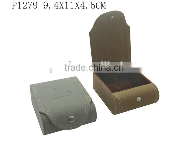 P1279 Vintage Style Cardboard Pendant Box with Snap Fastner