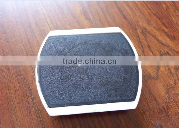 Highway brightness durable plastic road stud ,cheap price plastic road reflector