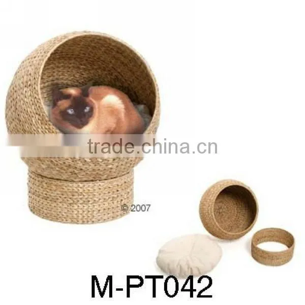 Exquisite and durable cattail pet nest &house