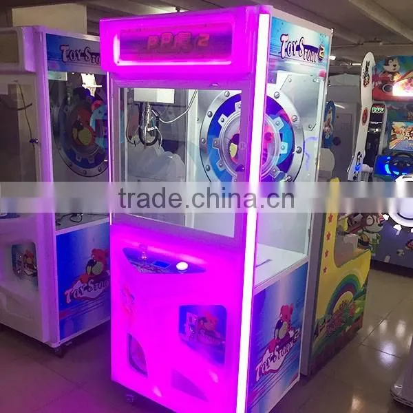 arcade kids coin operated game machine toy crane claw vending game machine for sale