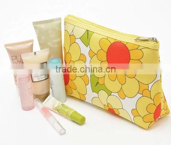 Beatiful big flower printing durable polyester cosmetic bag with thin cotton sandwich