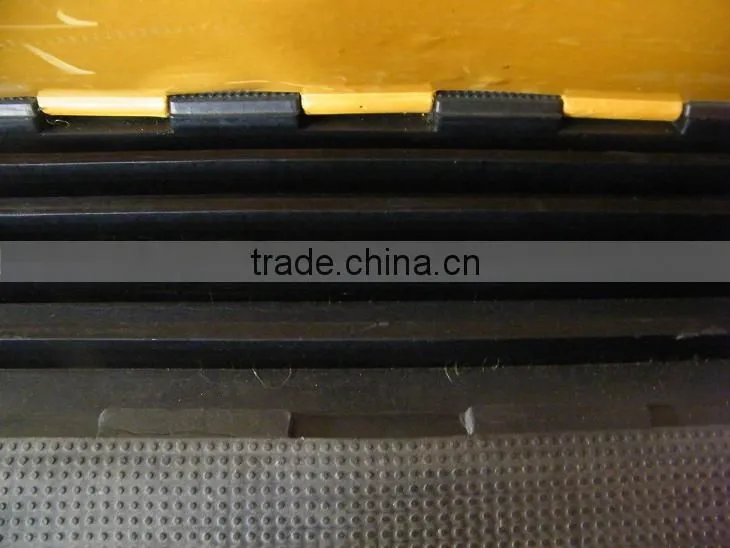 Durable 5 channel rubber cable protector B11