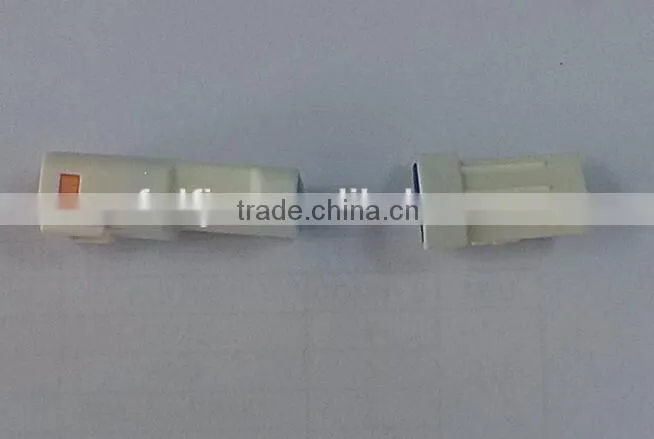 Waterproof electrical wire auto connector with 4pins