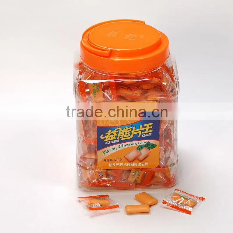 Yineng strawberry flavor chewing gum candies/candy