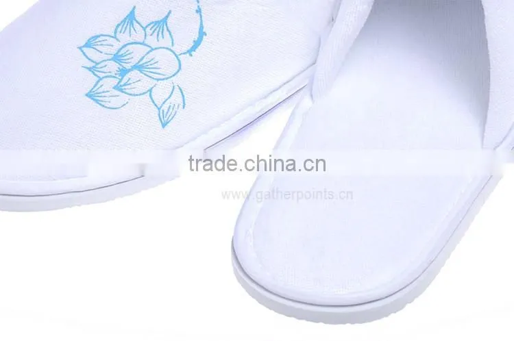 Special Design Washable Winter House Embossed Logo Slipper