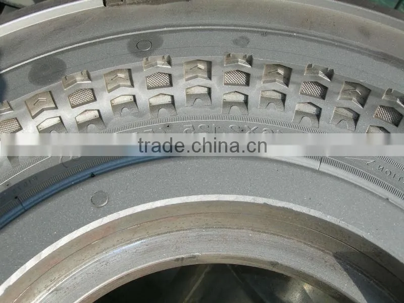 Bicycle tire molding machine