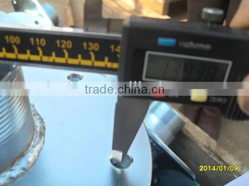 Pressure bolt tank flange
