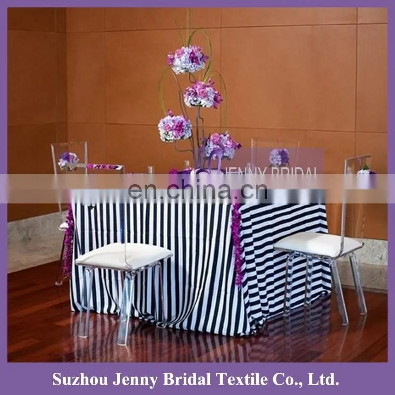 beautiful black and white runners for table
