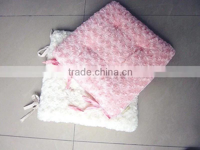Pink rose pattern hooked Polyester Chair Pad