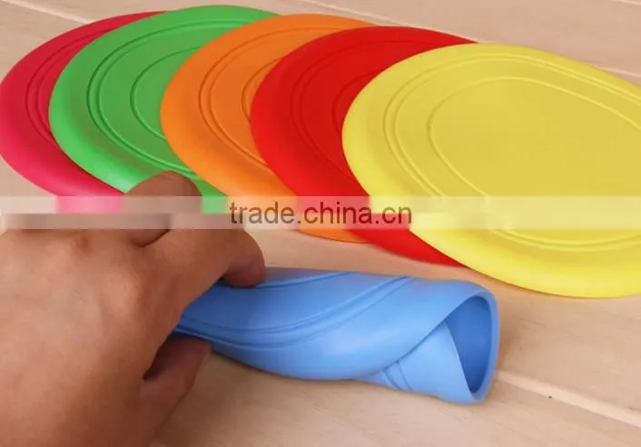 2015 Wholesale frisbee, high quality silicone frisbee, dog toy