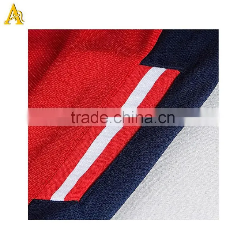 2015 new design tracksuits sports wear for men