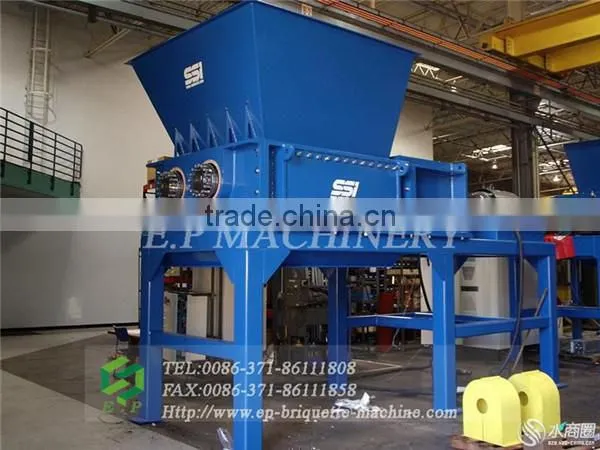 Large size wood pallet shredder machine