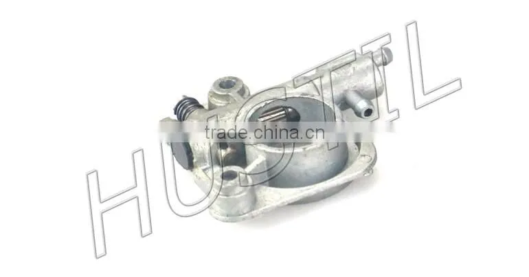 Hot selling sale CS400 chain saw spare parts Oil pump