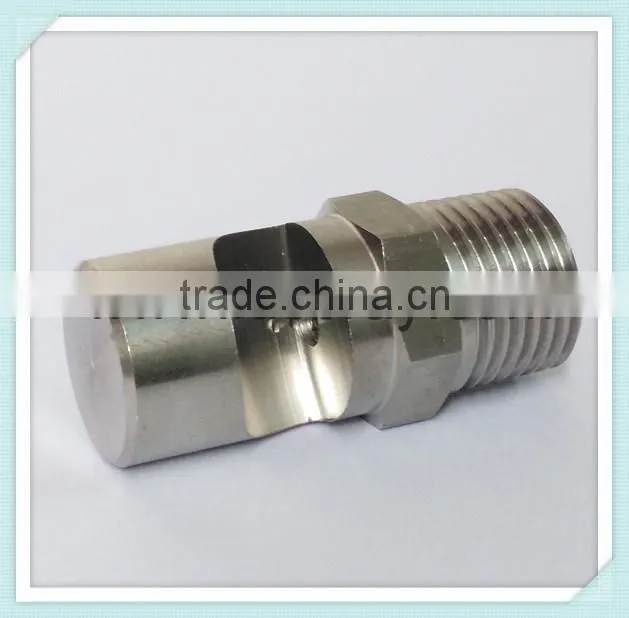 High impact cleaning spray nozzle