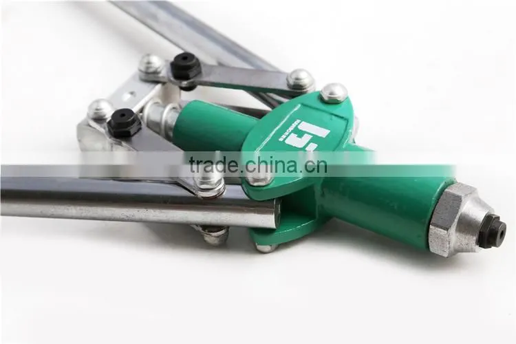 Professional hand riveter gun with plastic handle hand rivets