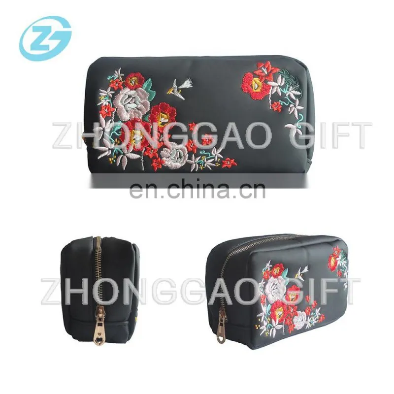 Fashion Design Personality Makeup Pouch Custom Embroidery with Flowers and Birds PU Cosmetic Bag with Zipper