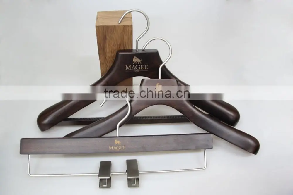 IMY-536 brown wood display short neck hangers