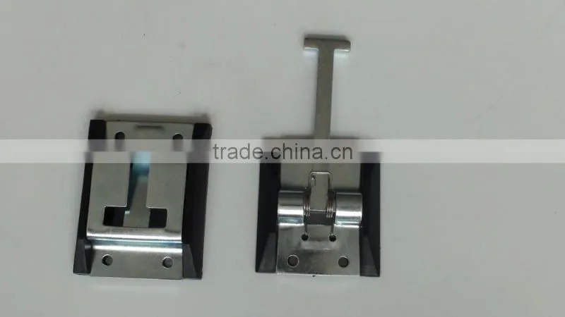 02421+02422 Refrigerated truck rear door catch set