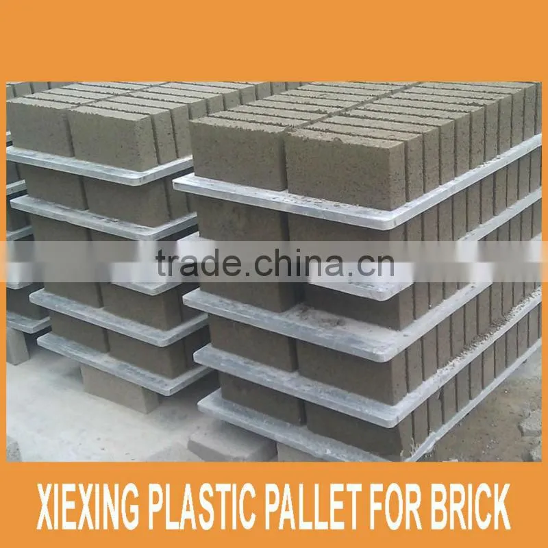 Long lifetime wooden pallet for block making machiney