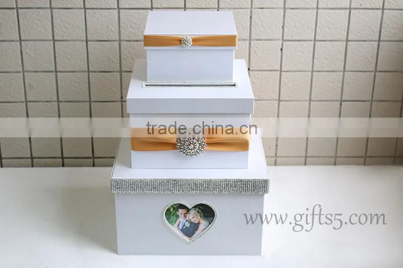Elegant card holder with photo frame for any event