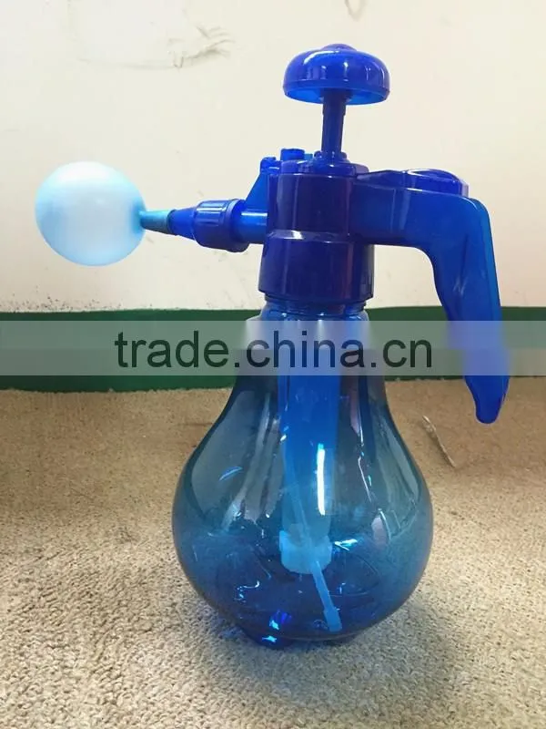 1 liters of manual balloon sprayer and garden supplies
