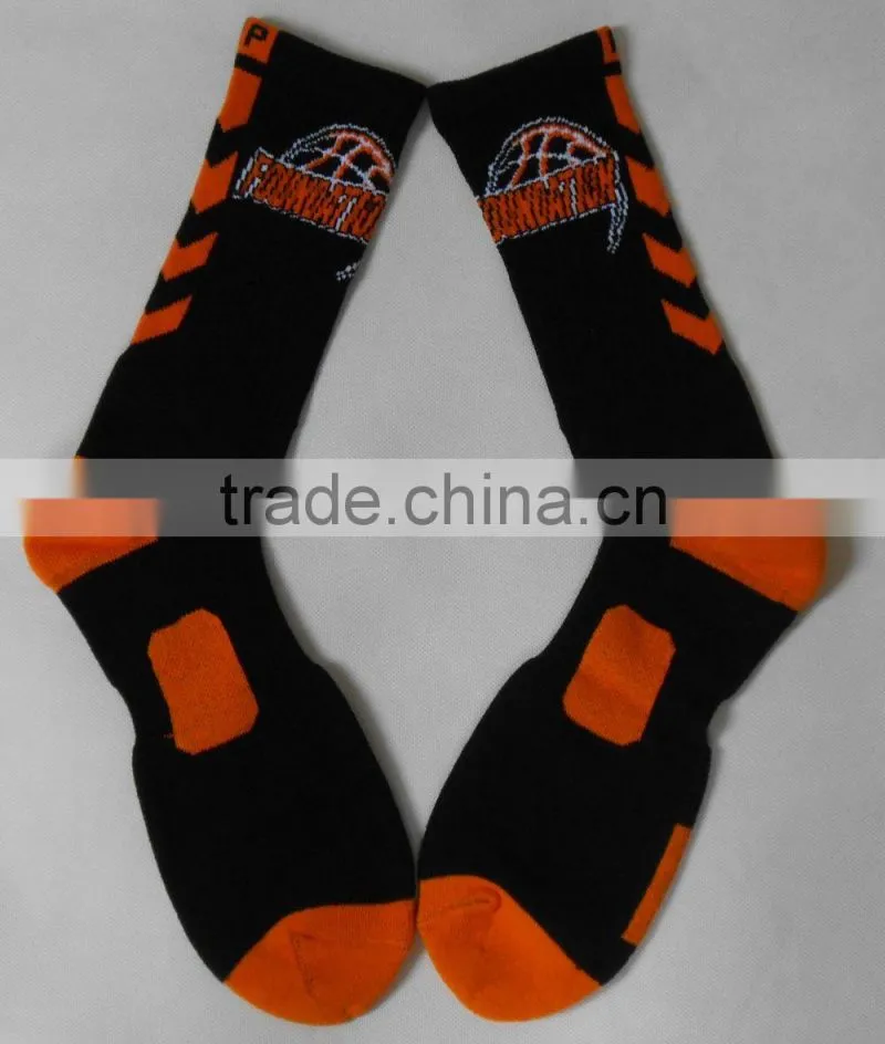 Custom OEM whole sale black elite basketball socks