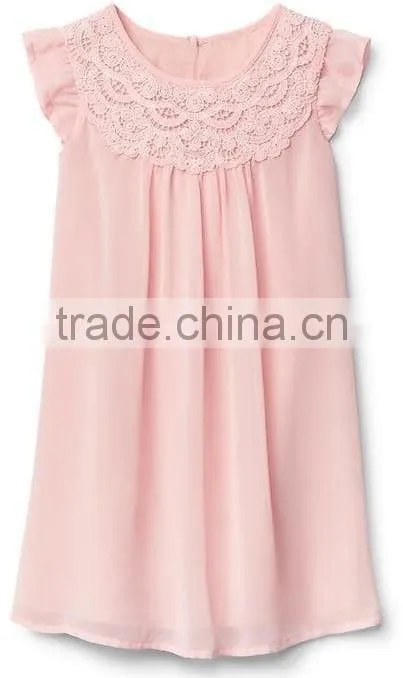 2017 OEM services fashion Custom Clothing Child smocked dress Lace neckline flutter dress