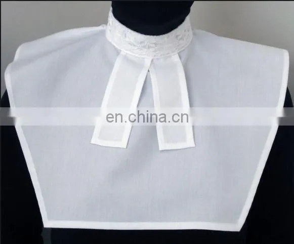 UK Style White Barrister Collarette