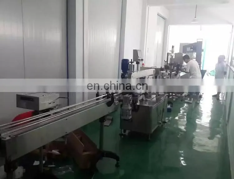 2017 New mineral water bottle sleeve label machine