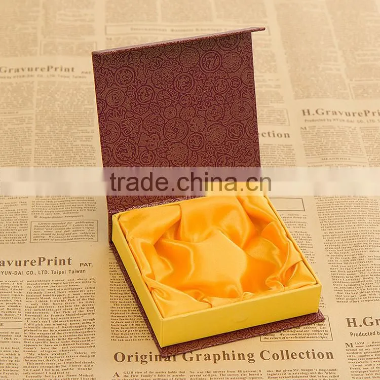 Luxury strong closure cardboard gift box/magnetic gift box
