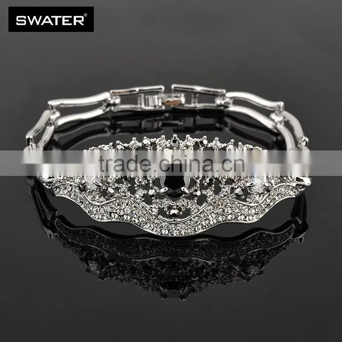 China Jewelry Wholesale Light Weight Diamond Necklace Set