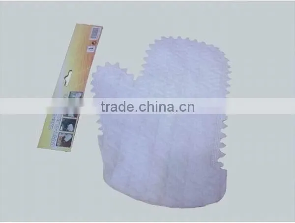 Disposable gloves