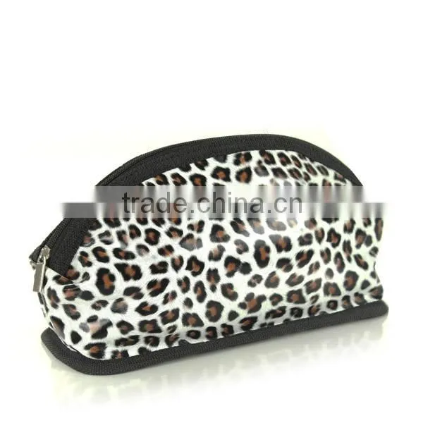 Pu cosmetic bag with leopard printing