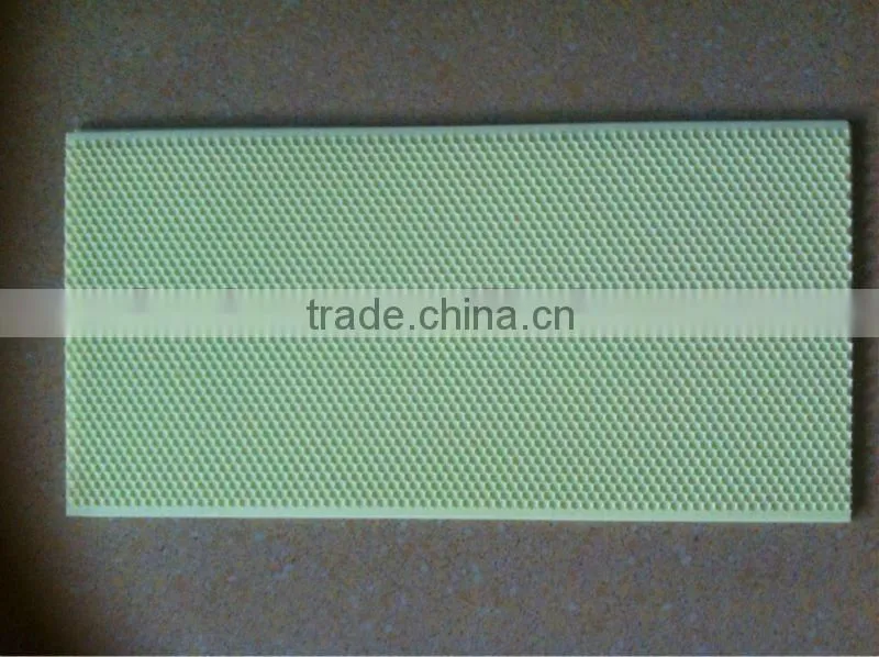 Popular Beekeeping equipement Plastic foundation sheet