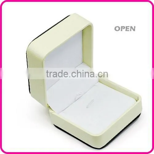 Hot sale nice custom logo boxing jewelry boxes