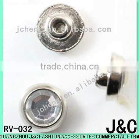 round rhinestone rivet