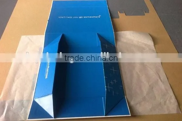 custom folding gift box