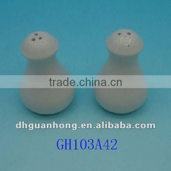 2012 hot sale easter salt and pepper shaker